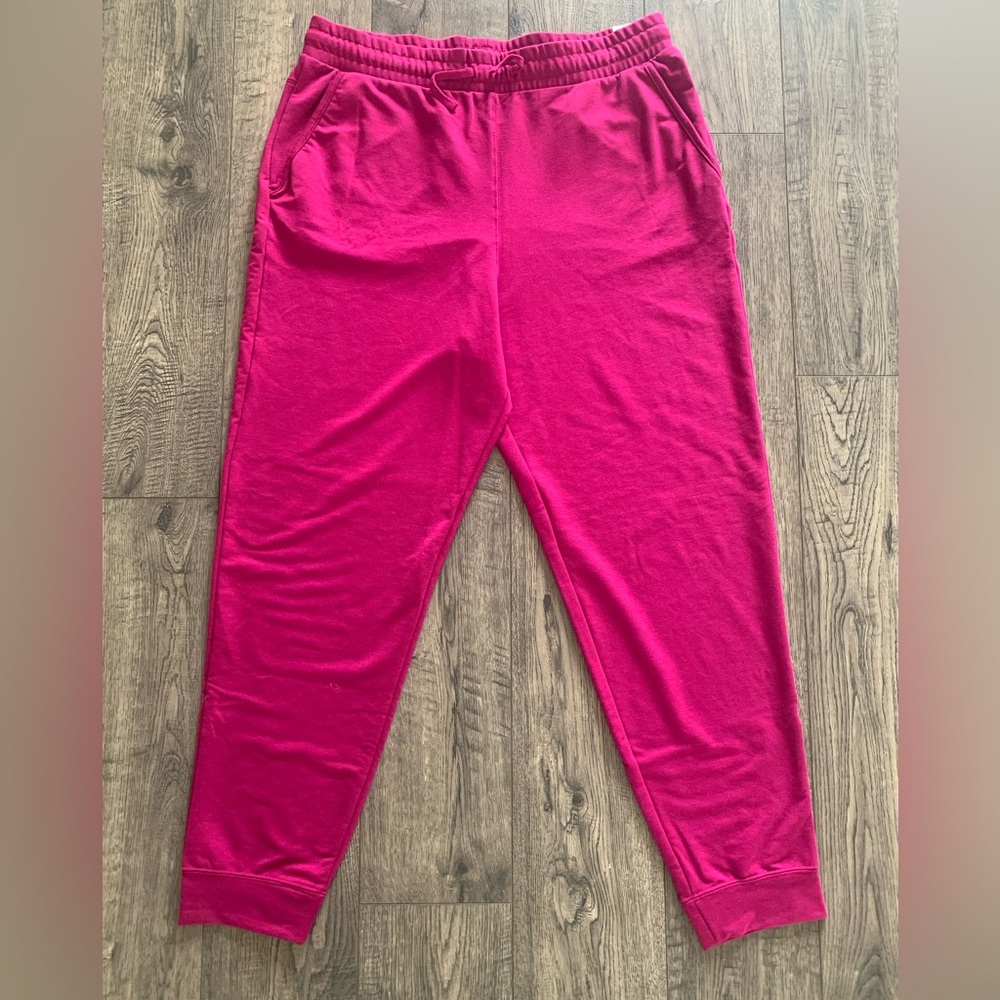 NEW Nike Yoga Joggers Sweatpants, Size L, Pink
